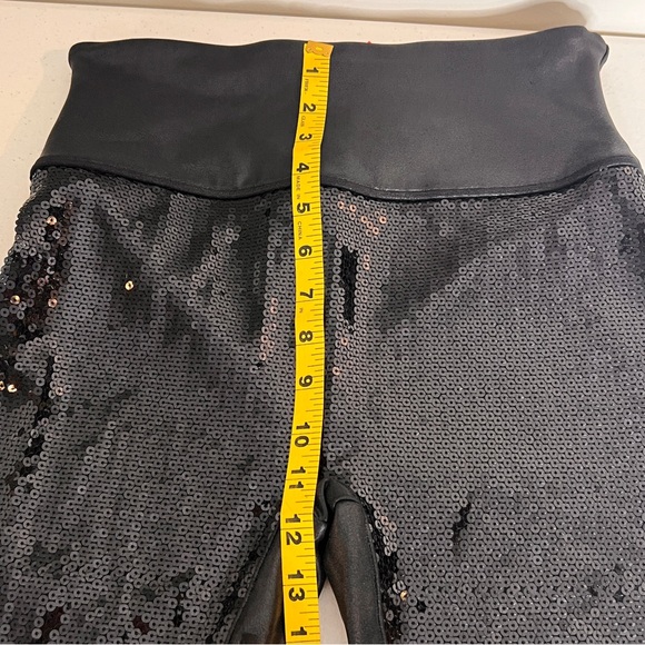 SPANX Black Faux Leather Sequin Stretch Legging Ankle Length Pants Women Size M - Picture 11 of 15